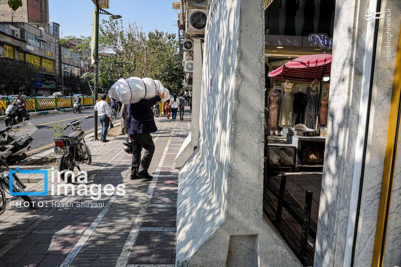 عکس / پلمب مراکز تجاری خیابان جمهوری 11