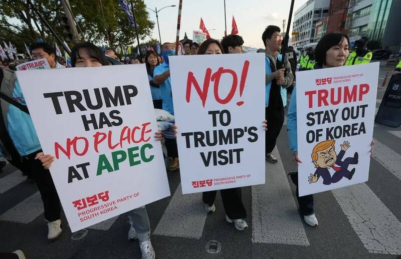 تجمع،معترضان،محل،جنوبي،كره،پليس