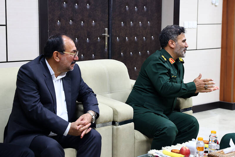 جلسه رییس مجلس با استاندار و نمایندگان خراسان شمالی