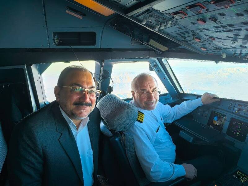 قالیباف هدایت پرواز تهران به بجنورد را برعهده داشت + عکس 2