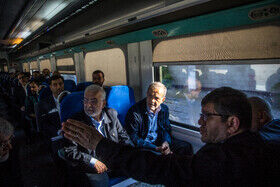 عکس / بازدید پزشکیان از خطوط راه آهن حومه‌ای استان تهران