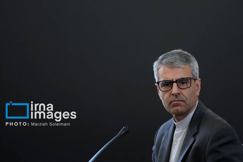 بقائی: گروسی کاملا از صلح‌آمیز بودن برنامه هسته ای ایران آگاه است