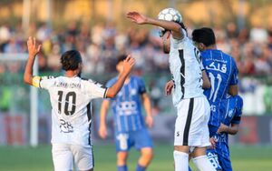 استقلال برنده دوئل صدرنشین‌ها / روزهای خوش شاگردان ساپینتو با شکست آلومینیوم