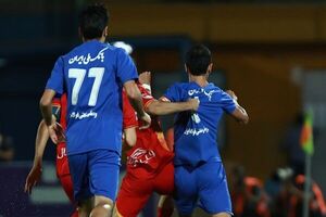 فولاد در ثانیه‌های پایانی از شکست گریخت / گل محمدی تحت فشار منتقدان