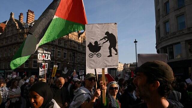 تجمعات لندن در اعتراض به نقض آتشبس غزه