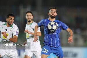 استقلال با چهار غایب مقابل الوحدات