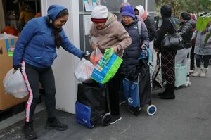 دستور دادگاههای آمریکا برای ادامه پرداخت کوپن غذا