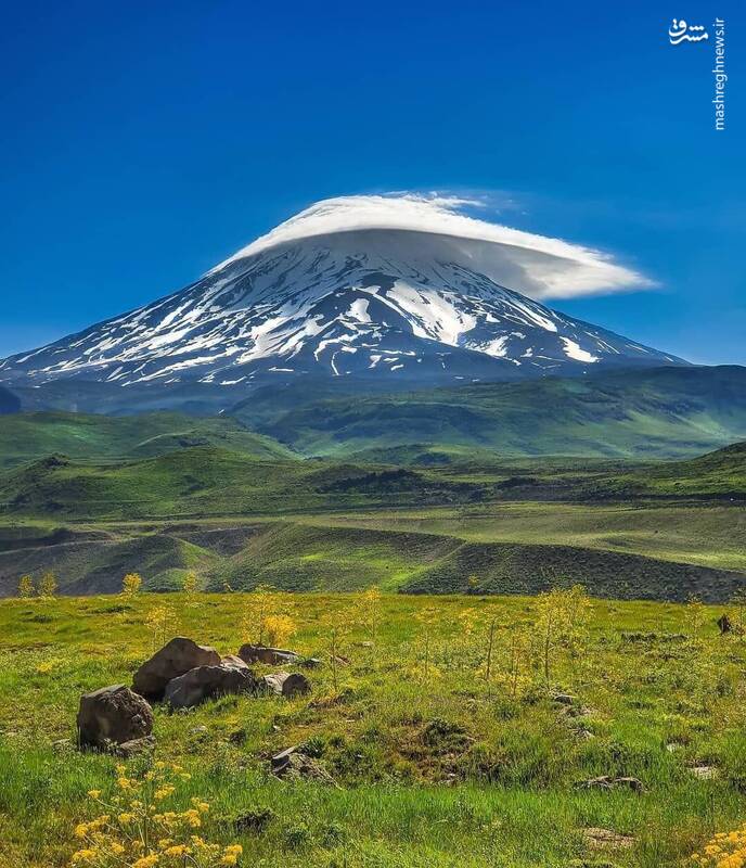 عکس / نمایی تماشایی از قله دماوند