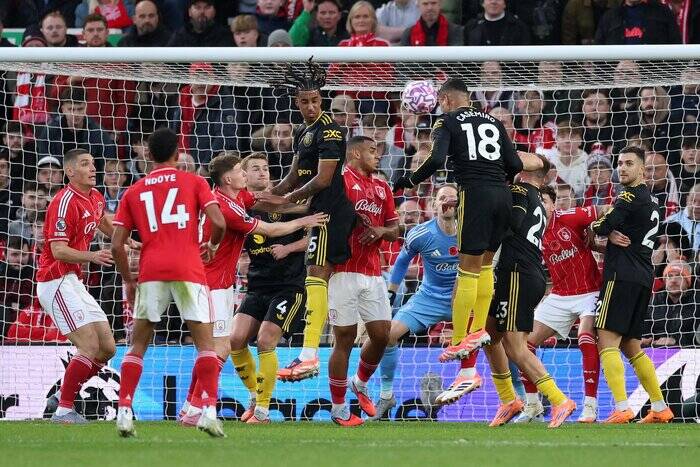 تاخت و تاز آرسنال در صدر / فرار منچستر از شکست 3