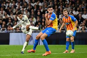 فیلم / خلاصه بازی رئال مادرید 4 - والنسیا صفر