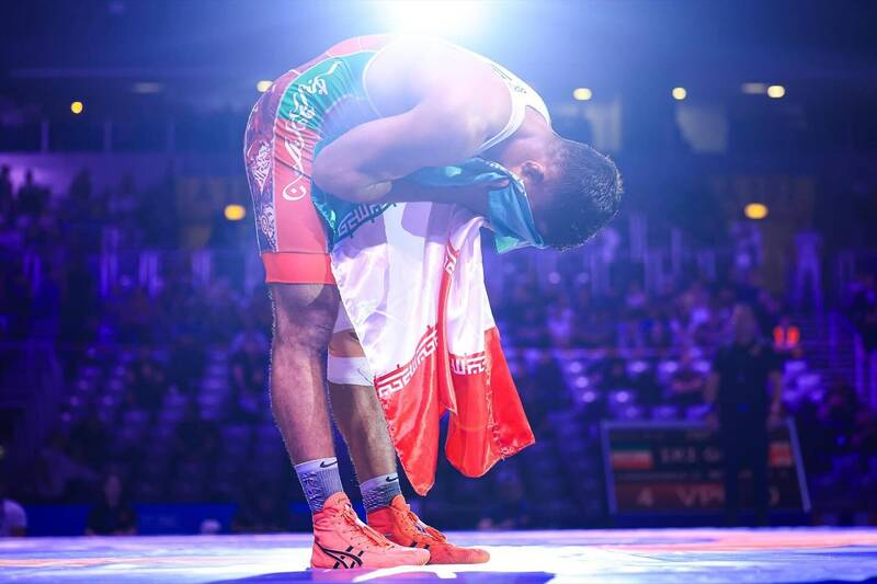 كشتي،جهاني،فوتبال،جهان،پدرم،غلامرضا،قهرمان،نااميد،طلا،وزن،لي ...