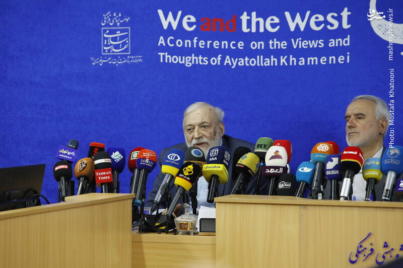عکس / نشست خبری همایش "ما و غرب" در آراء و اندیشه رهبر انقلاب 12