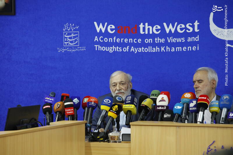 عکس / نشست خبری همایش "ما و غرب" در آراء و اندیشه رهبر انقلاب 22