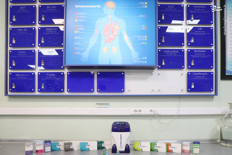 عکس / حضور رئیس جمهور در سازمان انرژی اتمی 5