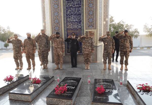 بازدید سردار تنگسیری از جزایر بوموسی و سیری