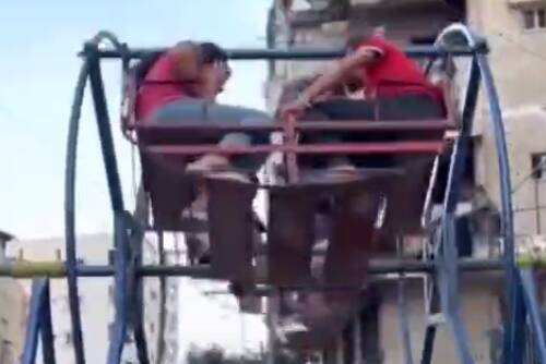  جریان زندگی در غزه در میان ویرانی‌ها