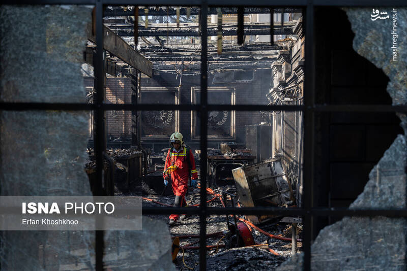 عکس / آتش‌سوزی یک رستوران در شهرک غرب 34