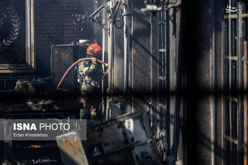 عکس / آتش‌سوزی یک رستوران در شهرک غرب 21