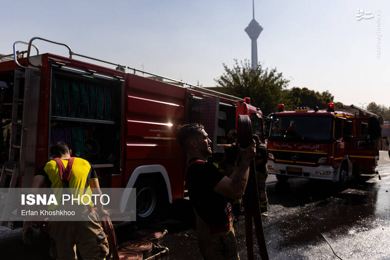 عکس / آتش‌سوزی یک رستوران در شهرک غرب 11