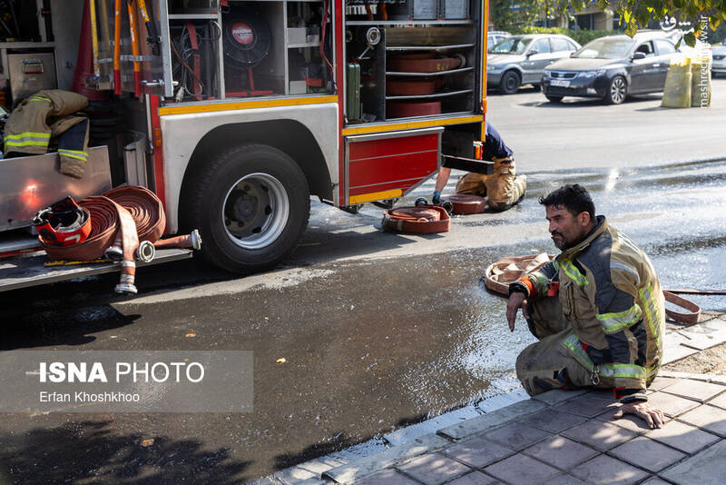 عکس / آتش‌سوزی یک رستوران در شهرک غرب 10