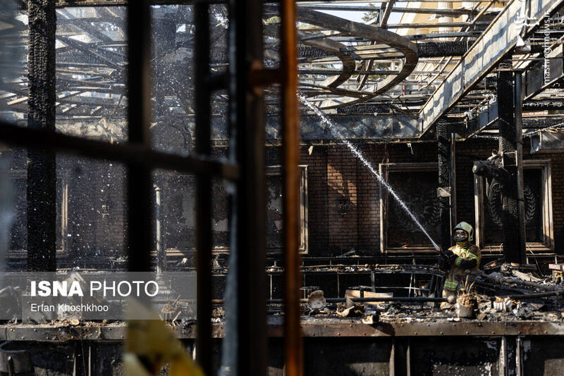 عکس / آتش‌سوزی یک رستوران در شهرک غرب 5