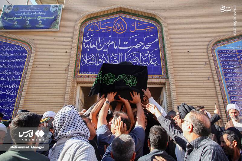 عکس / تشییع پیکر آیت‌الله سید طیب موسوی در اهواز 15