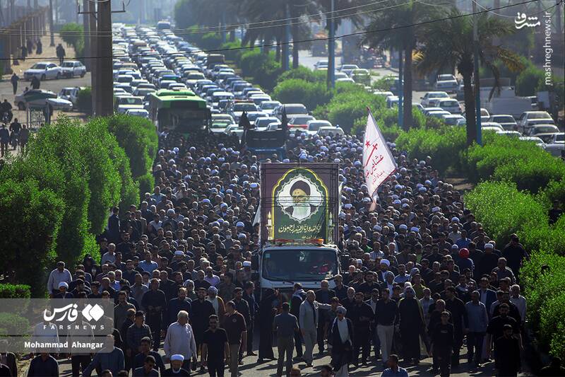 عکس / تشییع پیکر آیت‌الله سید طیب موسوی در اهواز 10