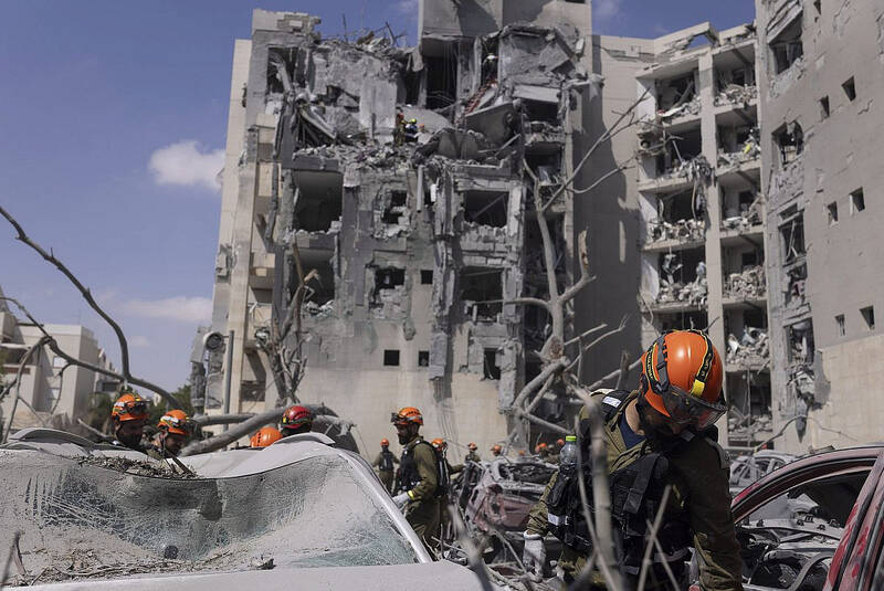 فراخوان اپوزیسیون برای نجات صهیونیست‌ها از دست بی‌بی دیوانه!/ آیا انتخابات آتی کلید «بقای» رژیم صهیونی خواهد بود؟ 4