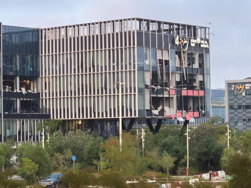 رمزگشایی از اشاره سخنگوی سپاه به حمله تک موشکی ایران به رژیم صهیونی/ تک موشک ایرانی به کدام هدف در سرزمین‌های اشغالی اصابت کرد؟/ اعتراف رسانه‌های عبری به تسلط کامل سپاه پاسداران بر آسمان رژیم اسرائیل در جنگ ۱۲ روزه +عکس و فیلم