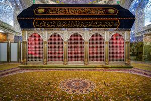 عکس / ضریح امیرالمومنین در عزای همسرش سیاهپوش شد