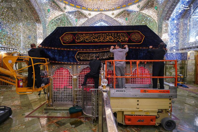 عکس / ضریح امیرالمومنین در عزای همسرش سیاهپوش شد 4