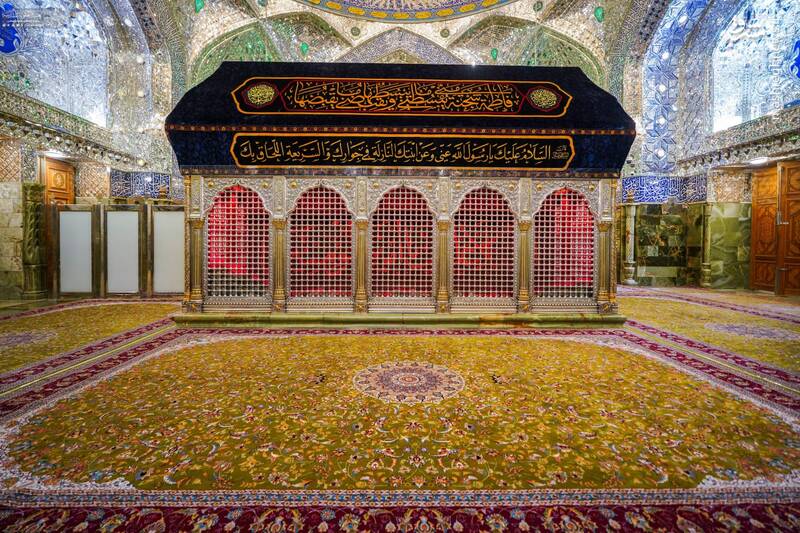 عکس / ضریح امیرالمومنین در عزای همسرش سیاهپوش شد 8