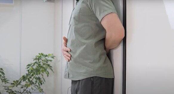 با چند حرکت ساده گودی کمر را مهار کنید 2