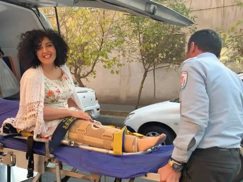 رمانتیکسازی آشوب با اسم رمز «زنانه»// خوشاقبالی آلاء صلاح و نرگس محمدی در جستن از تیر غیب!+عکس