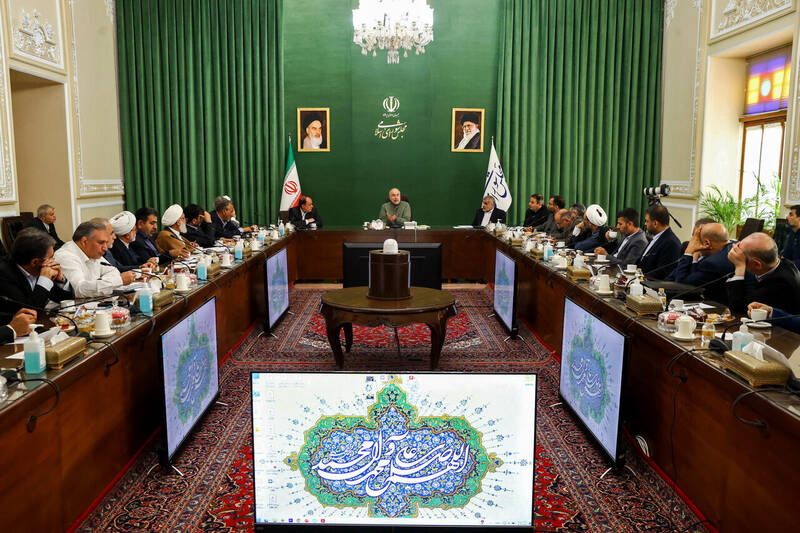 اولویت مجلس، تأمین معیشت بر اساس برنامه هفتم است