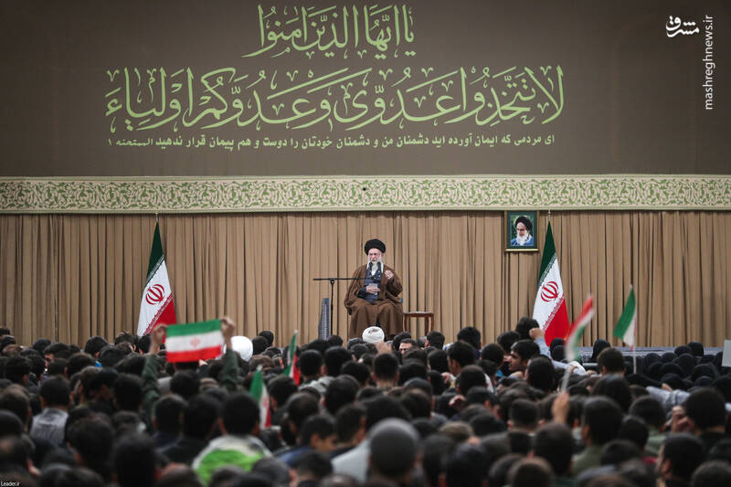 فیلم کامل بیانات رهبرانقلاب در دیدار دانش‌آموزان و دانشجویان