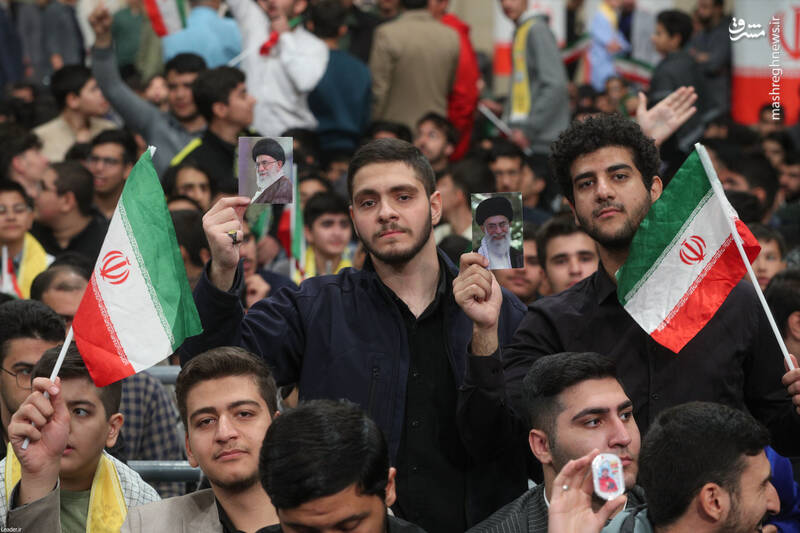 عکس/ دیدار هزاران دانشآموز و دانشجو با رهبر انقلاب
