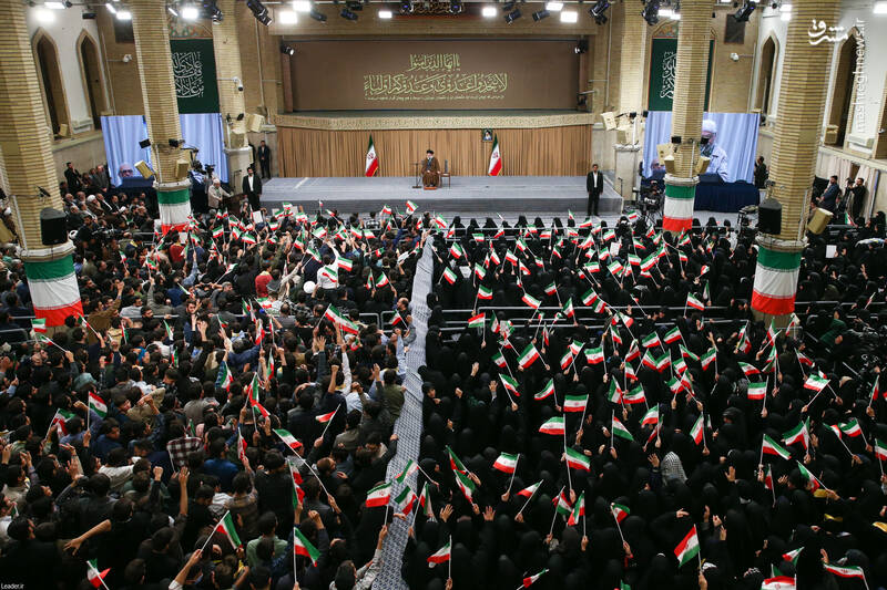 عکس/ دیدار هزاران دانشآموز و دانشجو با رهبر انقلاب