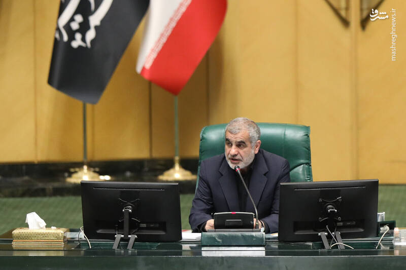 عکس / حواشی صحن علنی مجلس امروز 13 آبان 6