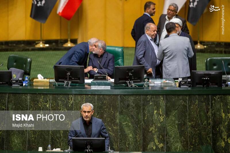 عکس / حواشی صحن علنی مجلس امروز 13 آبان 29