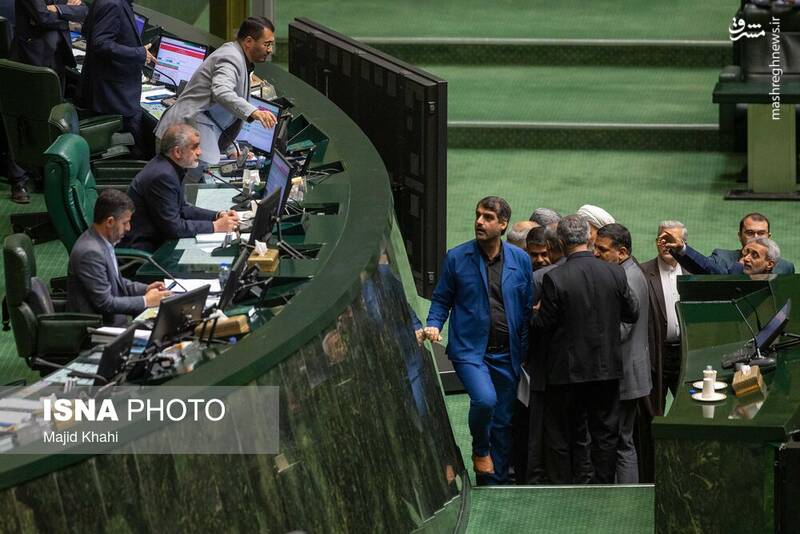 عکس / حواشی صحن علنی مجلس امروز 13 آبان 26