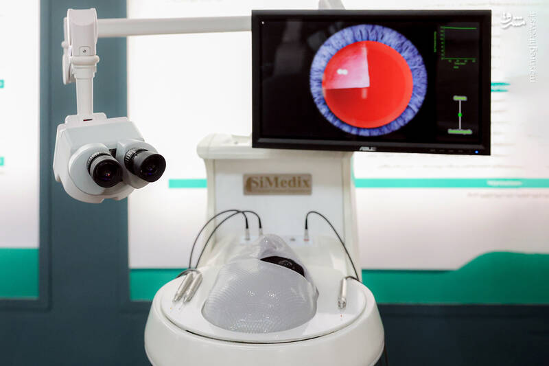 عکس / بازدید پزشکیان از نمایشگاه فناوری‌های روز آمد ایران 26