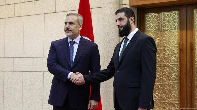 نسخهپیچی ۵ مادهای گانتس برای توقف برنامه هستهای ایران!