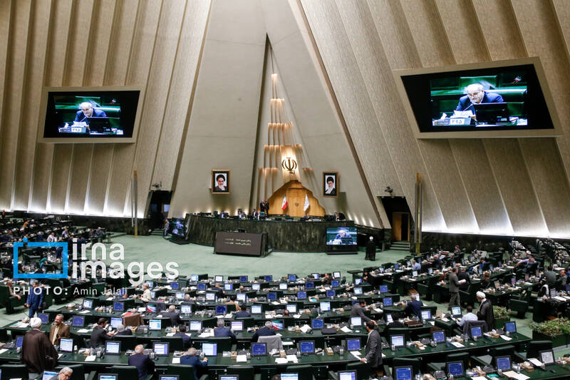 گزارش،كميسيون،قانون،صحن،علني،دستور