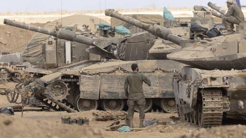 از وضعیت نابسامان مردم غزه تا ابهام در رابطه با آینده توافق آتشبس/ رهبر حماس: سلاحهایمان را فقط به دولت آینده غزه تحویل خواهیم داد/ اعتراف تحلیلگر اسرائیلی: پیشبینیهای ما درباره حماس اشتباه بود