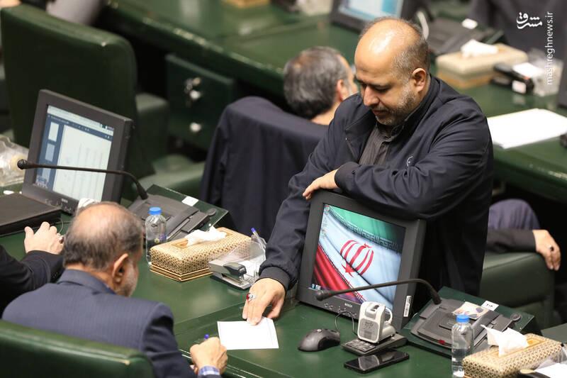 عکس / نشست چهارشنبه 14 آبان مجلس شورای اسلامی 23