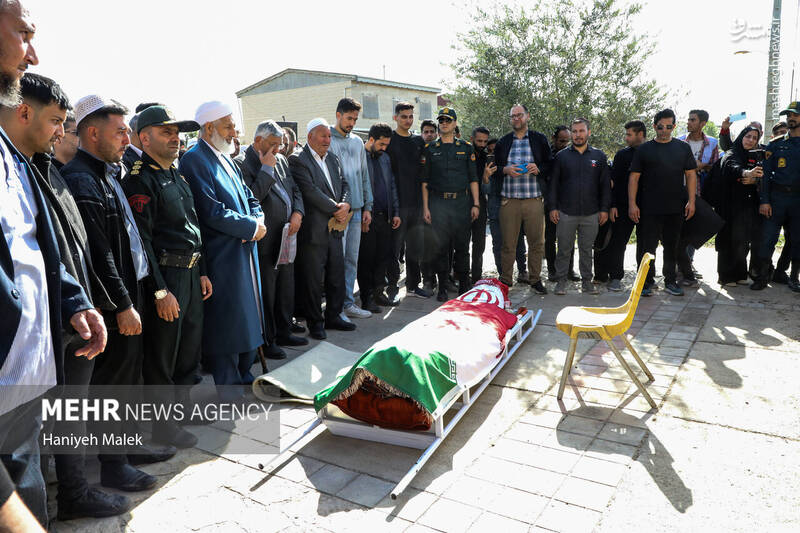 عکس / تشییع پیکر زنده‌یاد "صابر کاظمی" در آق قلا 14