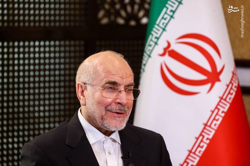 عکس/ مصاحبه روزنامهنگار سرشناس پاکستانی با قالیباف در اسلامآباد