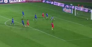 فیلم/ گل سوم پرسپولیس توسط کاظمیان