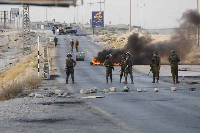 جمعه‌ای خونین در اراضی تهدیدشده به مصادره/ ۱۵ فلسطینی در طولکرم زخمی شدند